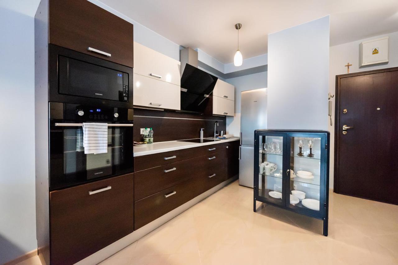 Wola Pleasure Place Apartment วอร์ซอ ภายนอก รูปภาพ