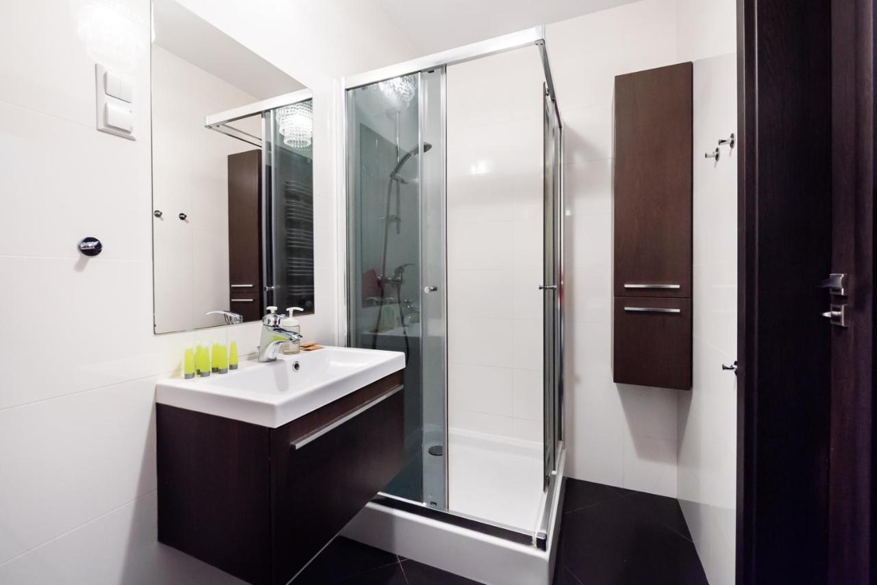 Wola Pleasure Place Apartment วอร์ซอ ภายนอก รูปภาพ