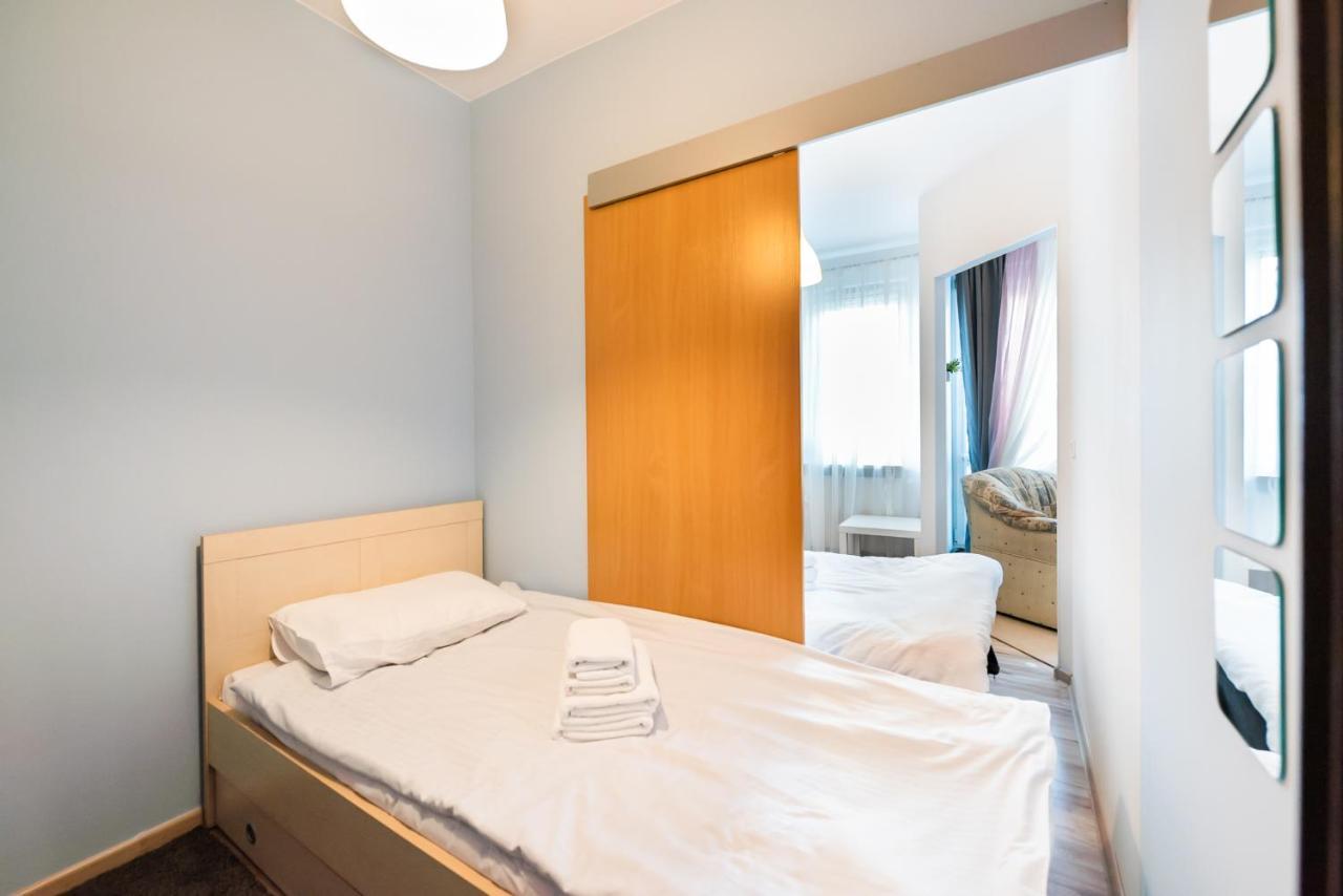 Wola Pleasure Place Apartment วอร์ซอ ภายนอก รูปภาพ