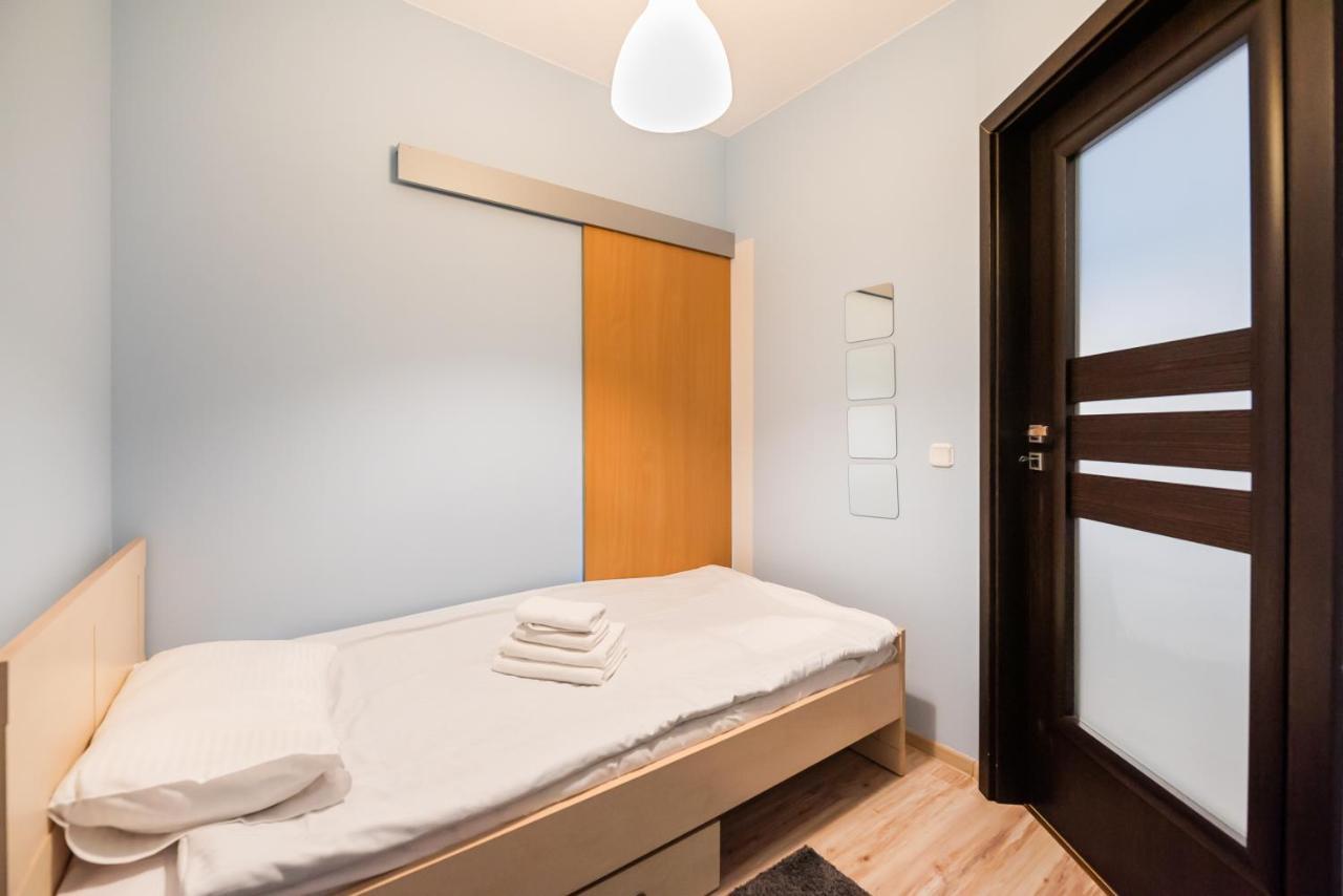 Wola Pleasure Place Apartment วอร์ซอ ภายนอก รูปภาพ