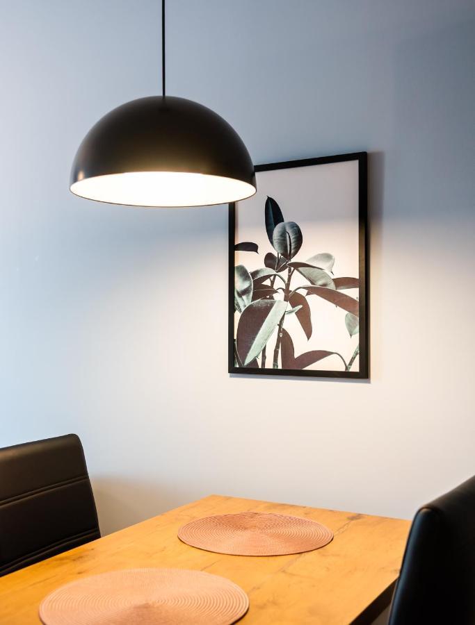 Wola Pleasure Place Apartment วอร์ซอ ภายนอก รูปภาพ